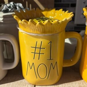 Rae Dunn Yellow #1 Mom Topper Mug